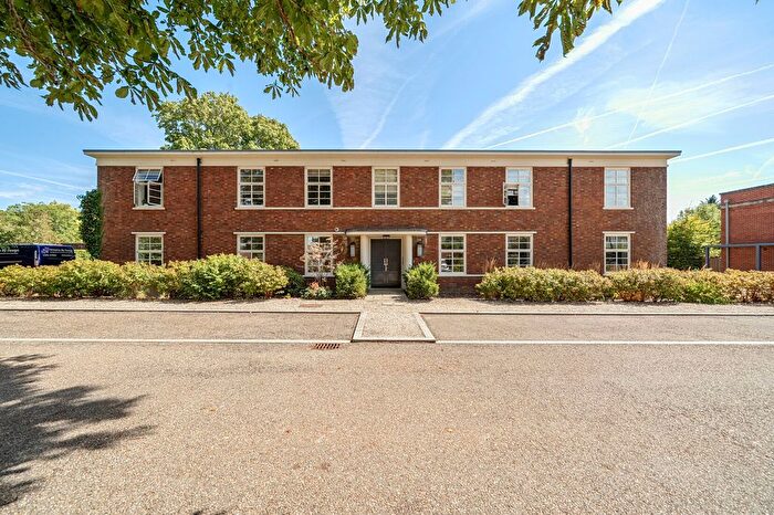 2 Bedroom Flat For Sale In Building, Trenchard Lane, OX27