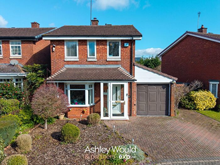 3 Bedroom Detached House For Sale In Buttermere Drive, Birmingham, B32