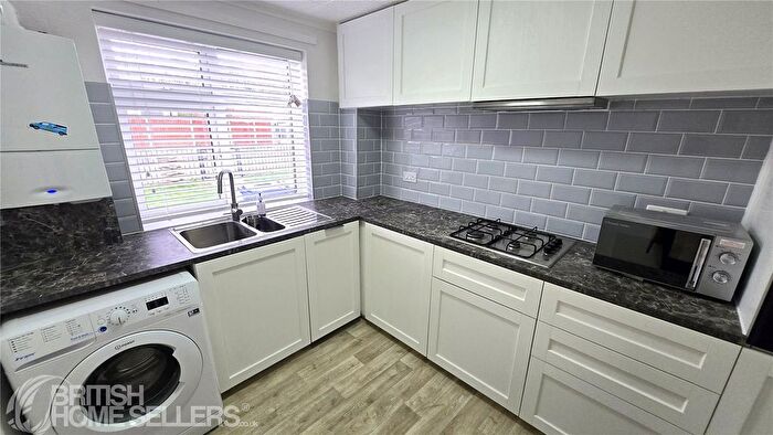 2 Bedroom Flat For Sale In Haddon Way, Long Eaton, Nottingham, Derbyshire, NG10
