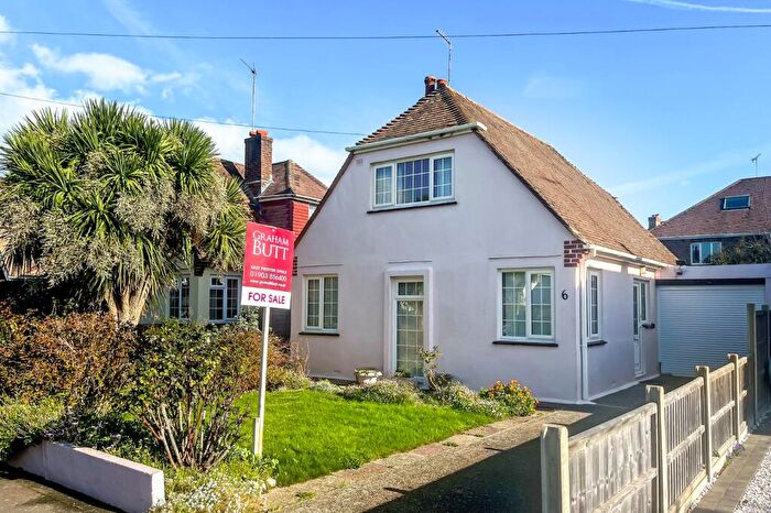 3 Bedroom Detached House For Sale In Normandy Lane, East Preston, West Sussex, BN16