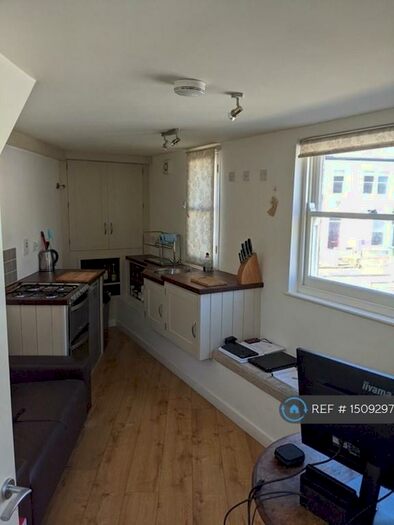 1 Bedroom Maisonette To Rent In Hertford Street, Cambridge, CB4