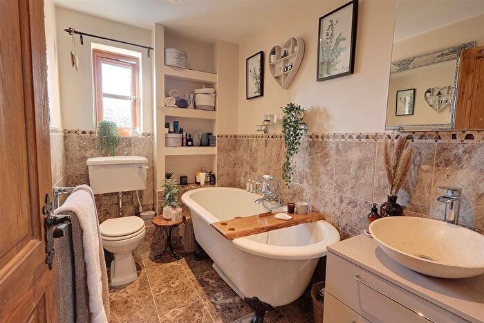 5 Bedroom Detached House For Sale In Greenfields, Cheltenham Road East, Gloucester, GL2
