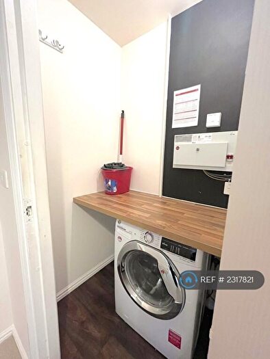 1 Bedroom Flat To Rent In Arneil Drive, Edinburgh, EH5