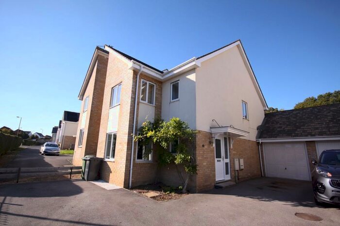 3 Bedroom Detached House To Rent In Bluebell Way, Whiteley, Fareham, PO15