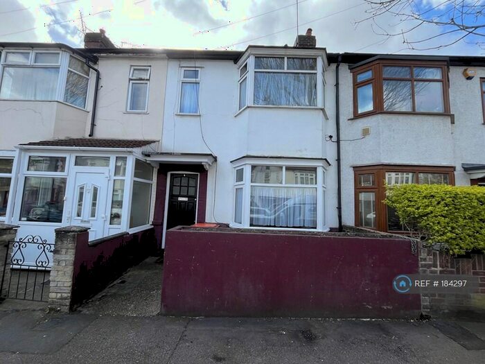 3 Bedroom Terraced House To Rent In Gresham Road, London, E16