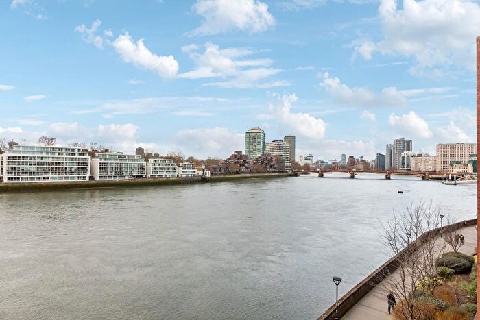 4 Bedroom Flat To Rent In Riverside Court, Nine Elms, SW8