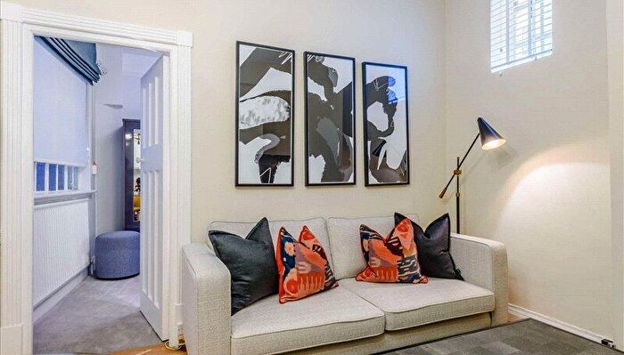 1 Bedroom Flat To Rent In Park Road, London, NW8