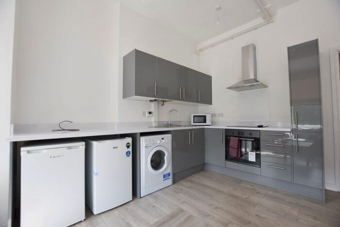 4 Bedroom Property To Rent In London Road, Leicester, LE2