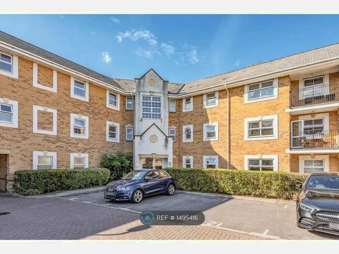 1 Bedroom Flat To Rent In International Way, Sunbury-On-Thames, TW16