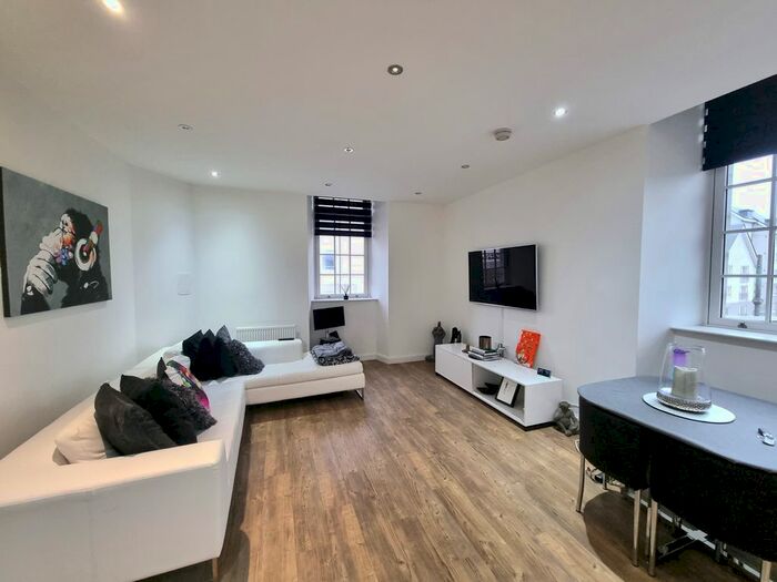 2 Bedroom Flat To Rent In Maybaird Wynd, Aberdeen, AB25