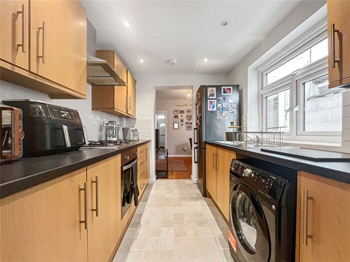 3 Bedroom Terraced House For Sale In Gordon Road, Gillingham, Kent, ME7