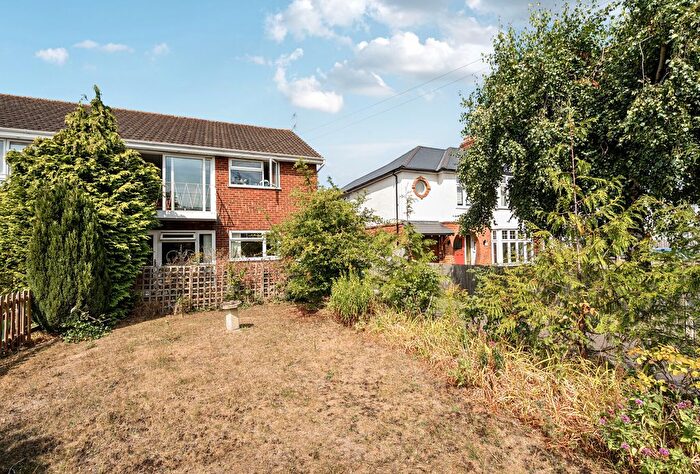 2 Bedroom Maisonette For Sale In Elmbridge Road, Gloucester, Gloucestershire, GL2
