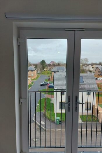 2 Bedroom Flat To Rent In Briggers Brae, EH30