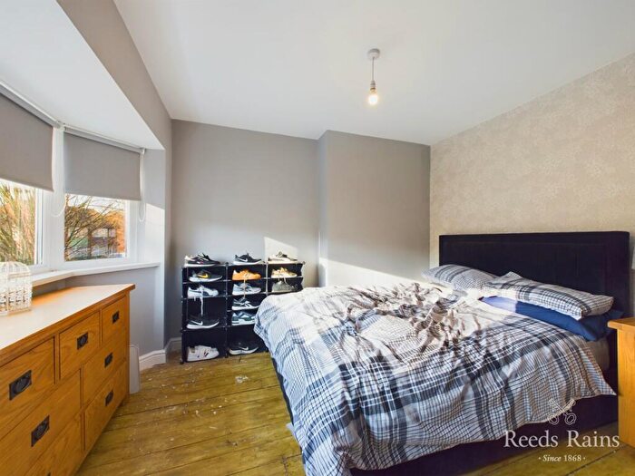 2 Bedroom Semi-Detached House For Sale In Goddard Avenue, Hull, East Riding Of Yorkshi, HU5
