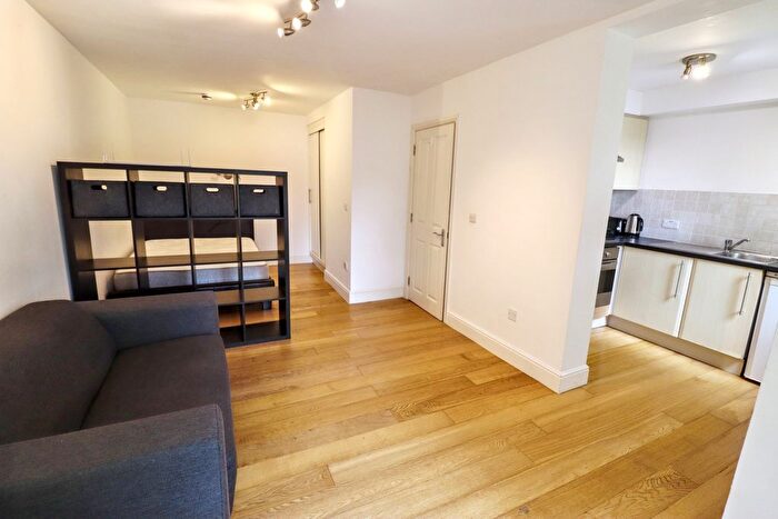 Studio To Rent In Amber Court, Bride Street, N7