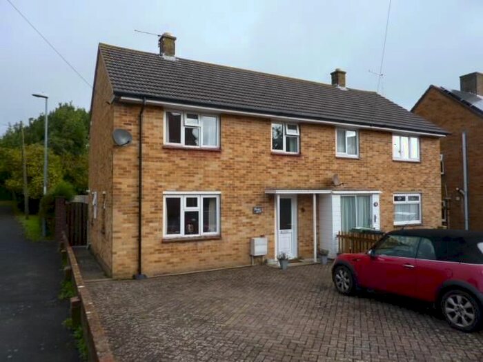 3 Bedroom Semi-Detached House To Rent In Rodwell Avenue, Weymouth, DT4