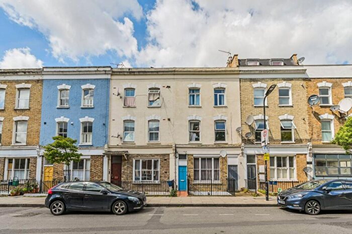 1 Bedroom Flat To Rent In Nevill Road, Stoke Newington, London, N16