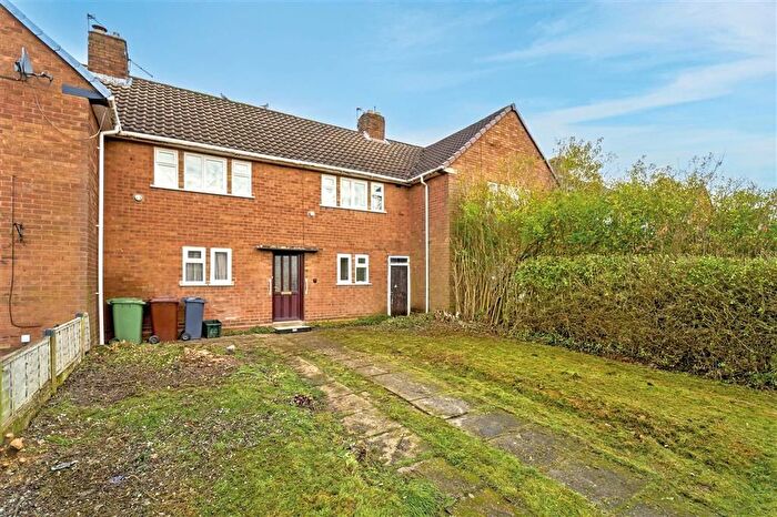 3 Bedroom Terraced House For Sale In Hawthorn Road, Shelfield, Walsall, WS4