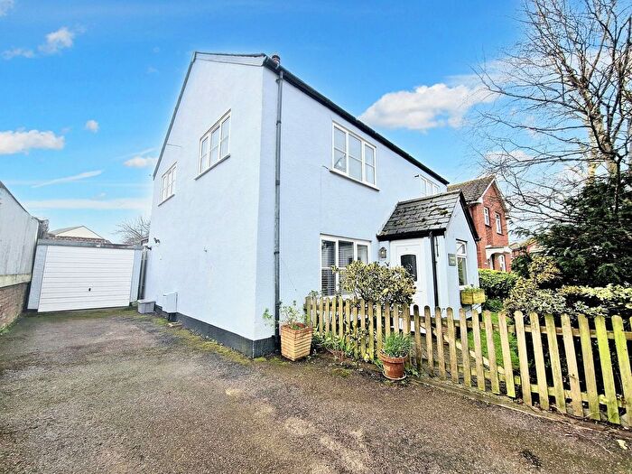 4 Bedroom Cottage For Sale In Church Street, Starcross, EX6