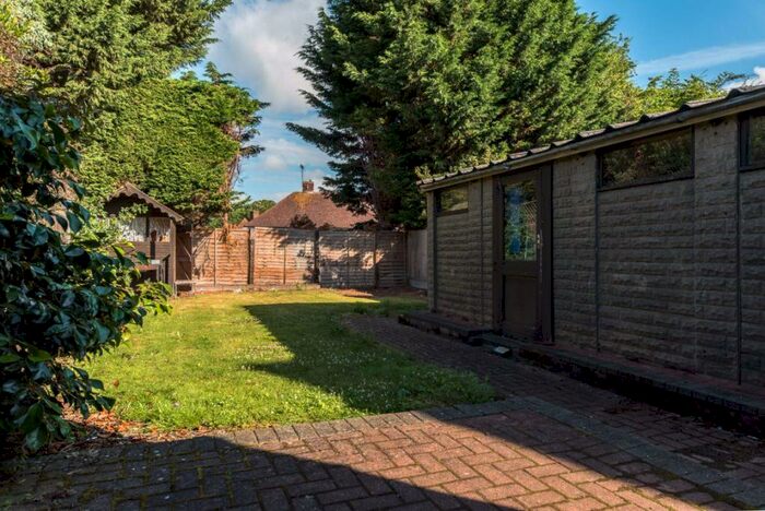 5 Bedroom House To Rent In College Road, Canterbury, CT1