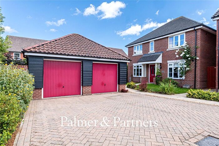 4 Bedroom Detached House For Sale In Montagu Drive, Saxmundham, Suffolk, IP17