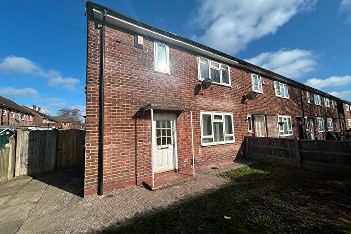3 Bedroom End Of Terrace House To Rent In Sedbury Close, Manchester, M23
