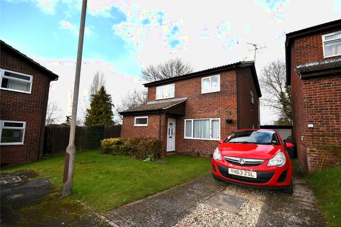 4 Bedroom Detached House To Rent In Benson Close, Reading, Berkshire, RG2