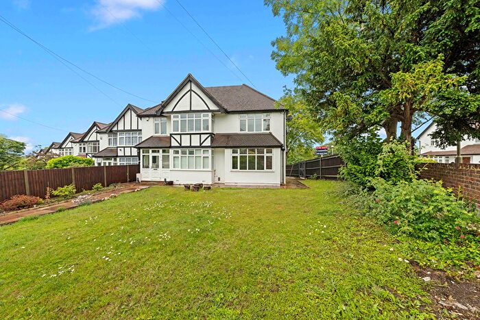 3 Bedroom Semi-Detached House For Sale In Staplehurst Road, Carshalton Beeches, SM5