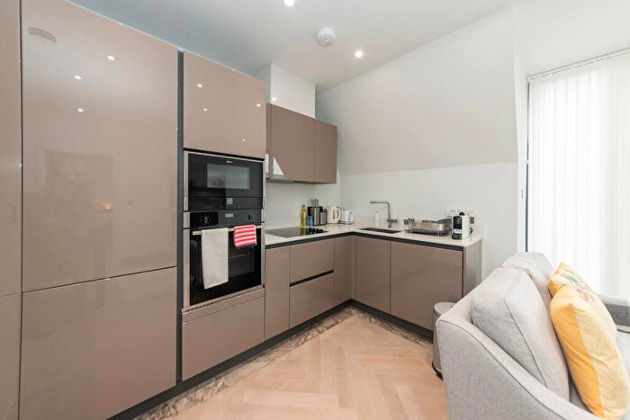 1 Bedroom Flat To Rent In Duke Street, Reading, RG1