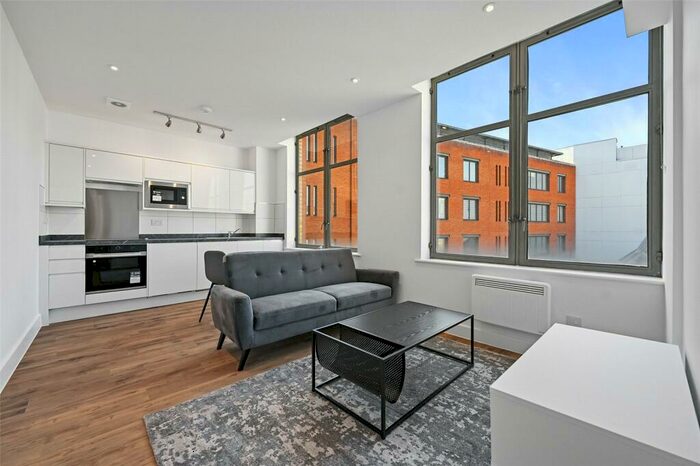 1 Bedroom Apartment To Rent In West Smithfield, London, EC1A