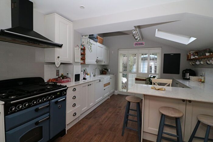 2 Bedroom Terraced House For Sale In Bailey Road, Westcott, RH4