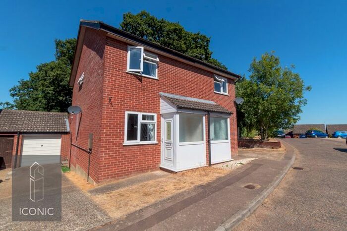 2 Bedroom Semi-Detached House To Rent In Wood View Court, New Costessey, Norwich, NR5