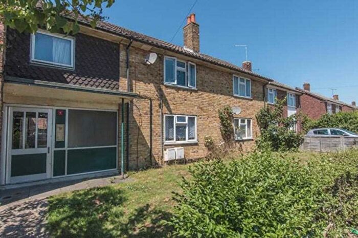 2 Bedroom Flat To Rent In Warburton Road, Southampton, SO19