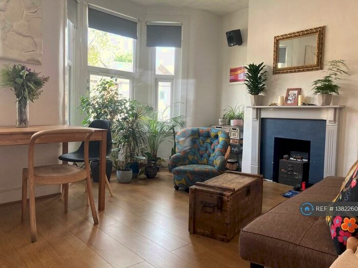 1 Bedroom Flat To Rent In Leyton, London, E10