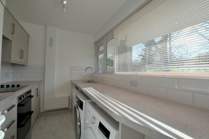 2 Bedroom Maisonette To Rent In North Orbital Road, Denham, Uxbridge, UB9