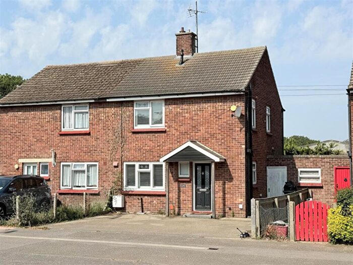3 Bedroom Semi-Detached House For Sale In Cloes Lane, Clacton-On-Sea, CO16