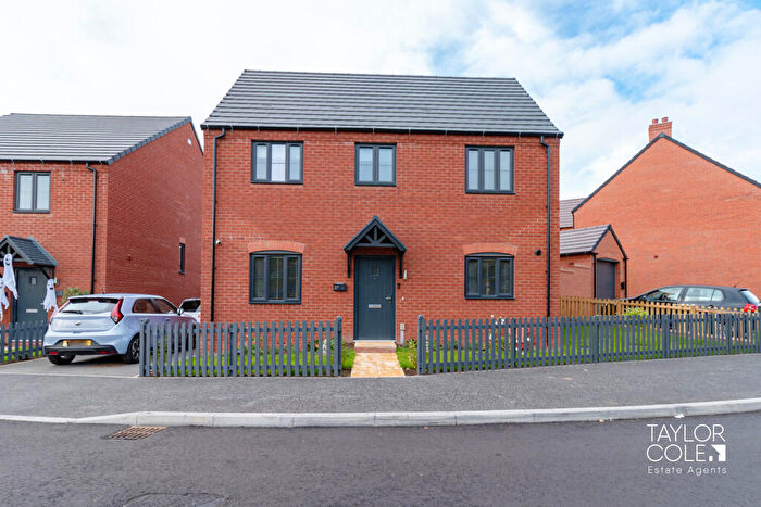 3 Bedroom Detached House For Sale In Hill Drive, Polesworth, B78