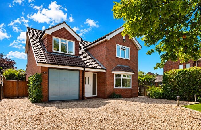 4 Bedroom Detached House For Sale In Great Coates Road, Healing, DN41