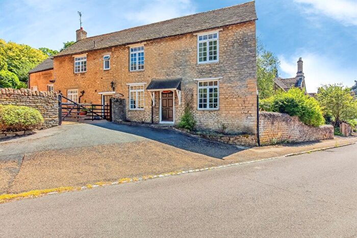 4 Bedroom Detached House For Sale In High Street, Duddington, Stamford, PE9