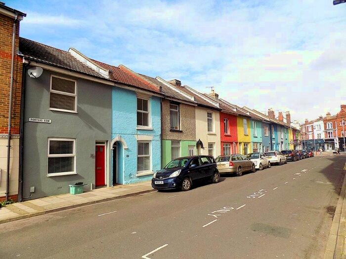 3 Bedroom Terraced House To Rent In Exmouth Road, Southsea PO5