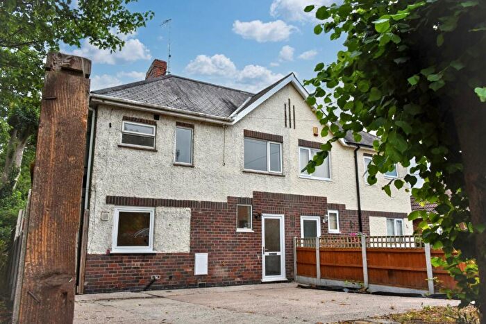 3 Bedroom Semi-Detached House To Rent In Fall Road, Heanor, DE75