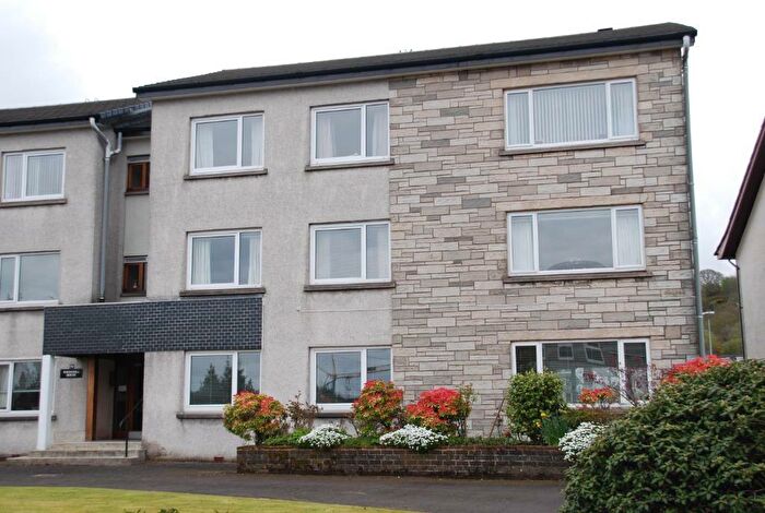 3 Bedroom Flat To Rent In Octavia Terrace, Greenock, Greenock, PA16