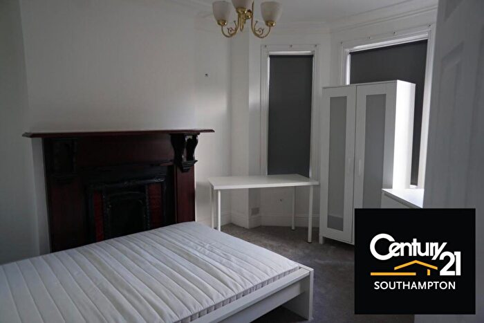 6 Bedroom Semi Detached House To Rent In |Ref: |, Harborough Road, Southampton, SO15