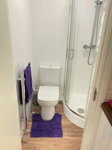 1 Bedroom Apartment To Rent In (Studio) Helmdon Road, Leicester, LE2