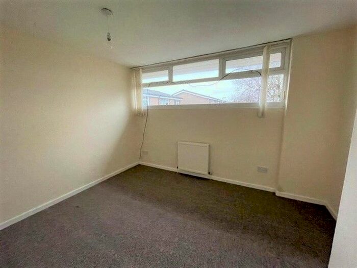 3 Bedroom Semi Detached House For Sale In Thornby, Skelmersdale, WN8