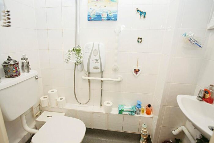 2 Bedroom Terraced House For Sale In Alexander Court, Caerphilly, CF83