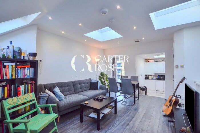 3 Bedroom Flat To Rent In Shakespear Road, Brixton, SE24