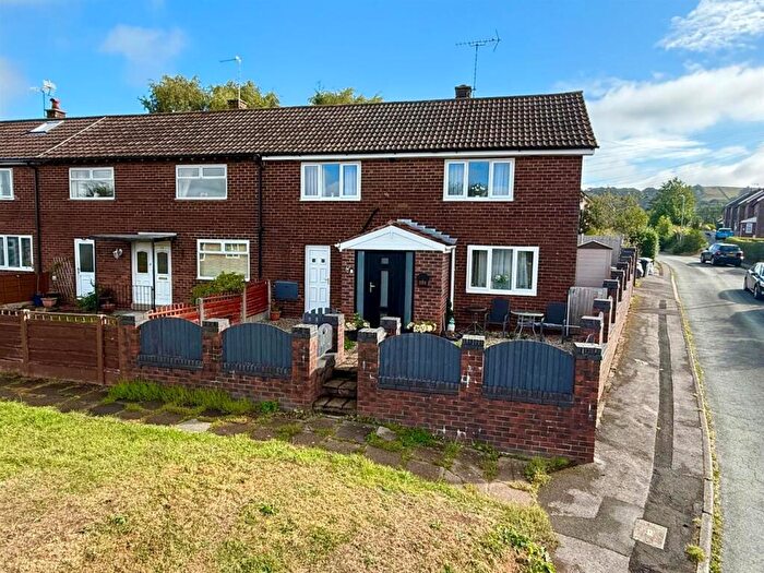 3 Bedroom End Of Terrace House For Sale In Leadbeaters Road, Macclesfield, SK11
