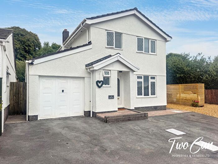 4 Bedroom Detached House For Sale In Erw Non, Llanelli, SA14