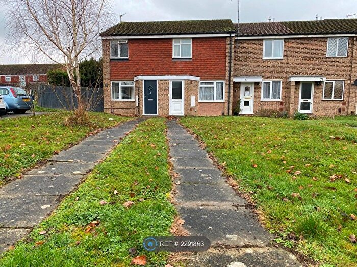 2 Bedroom Terraced House To Rent In Kingsley Road, Horley, RH6
